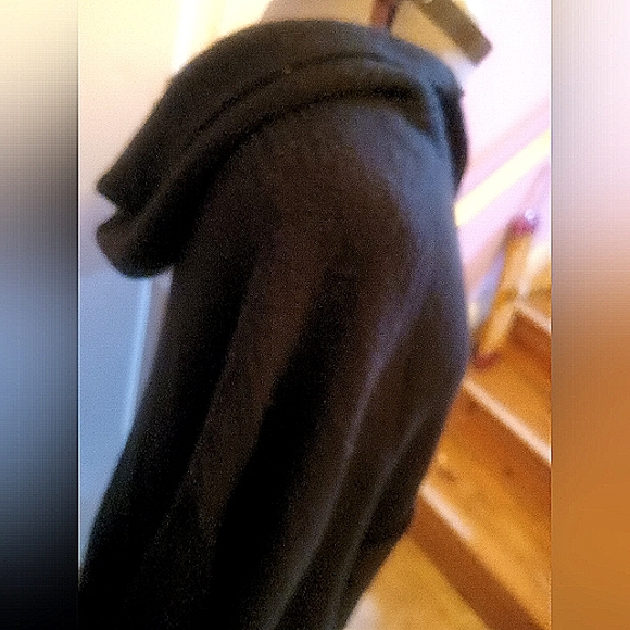 NWT Vince Camuto soft knitted topper #wrap / #shawl with hood and pockets - Picture 5 of 16